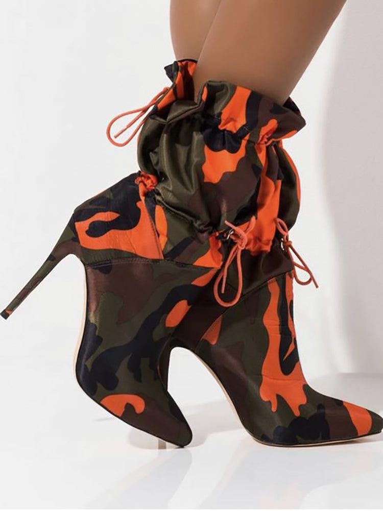 Stiefeletten mit Camouflage-Muster