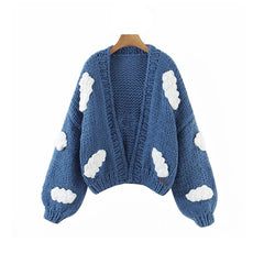 Niedliche Strickjacke mit offenen Ärmeln und Wolken-Nieten - Blau